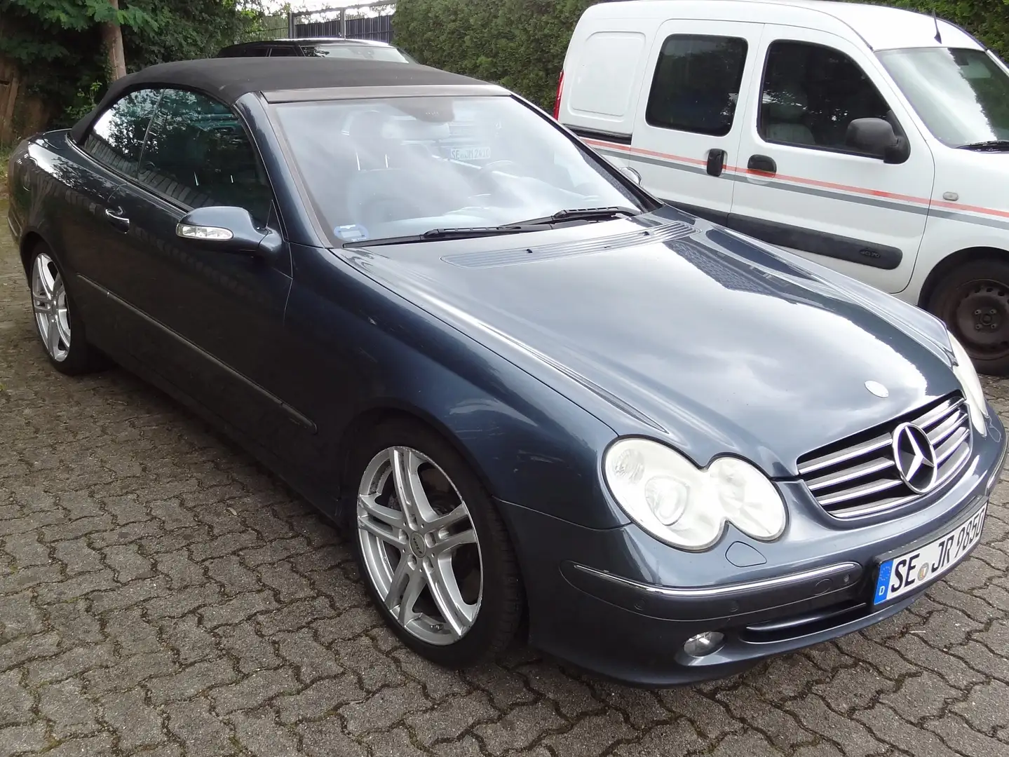 Mercedes-Benz CLK 500 CLK 500 V8 Avantgarde Vollausstattung Blue - 2
