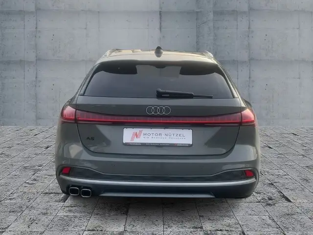Audi A5 view 5