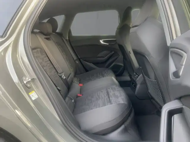 Audi A5 view 13