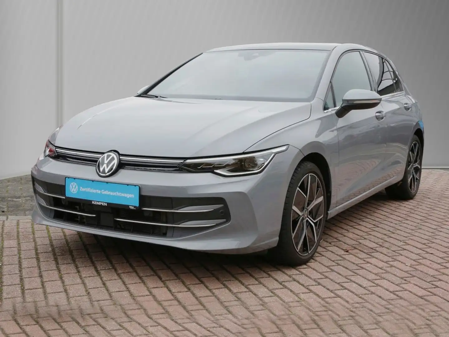 Volkswagen Golf VIII 1.5 eTSI Edition 50 18" PANO HUD AHK Grau - 2