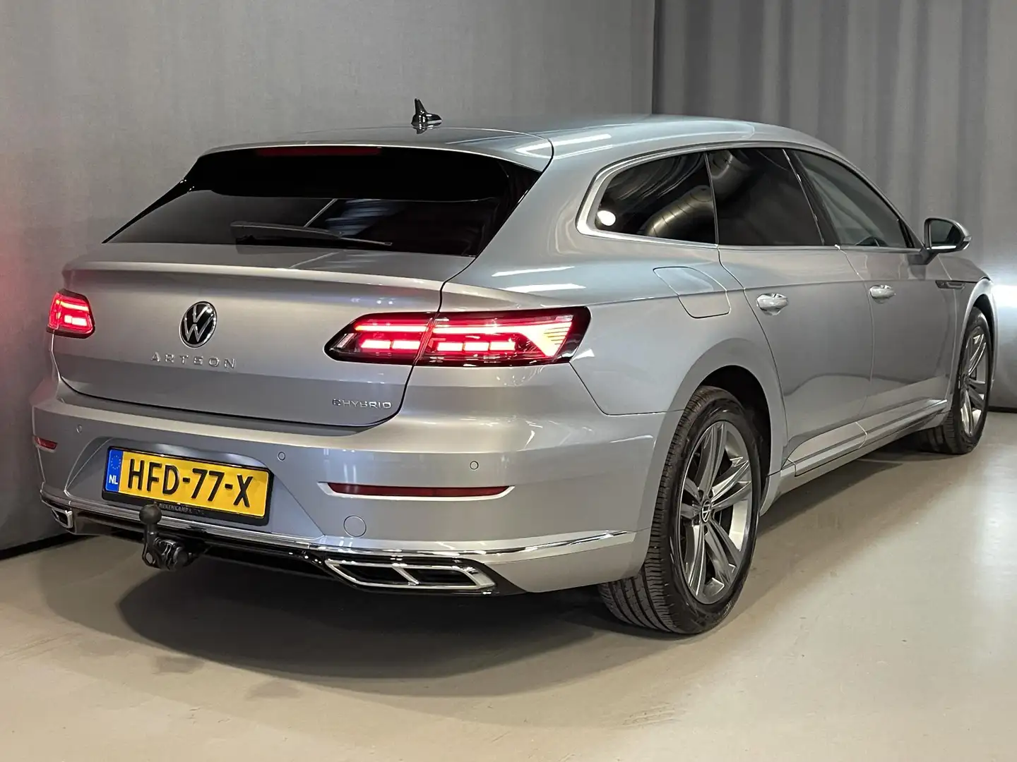 Volkswagen Arteon Shooting Brake 1.4 TSI eHybrid R-Line Business+ 18 Grijs - 2