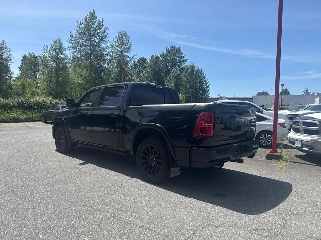 RAM 1500 снимка RAM 1500