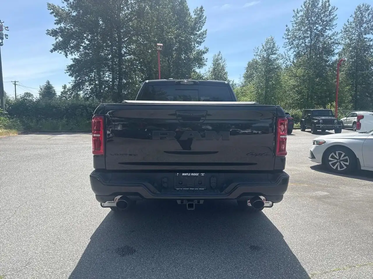 RAM 1500 снимка RAM 1500