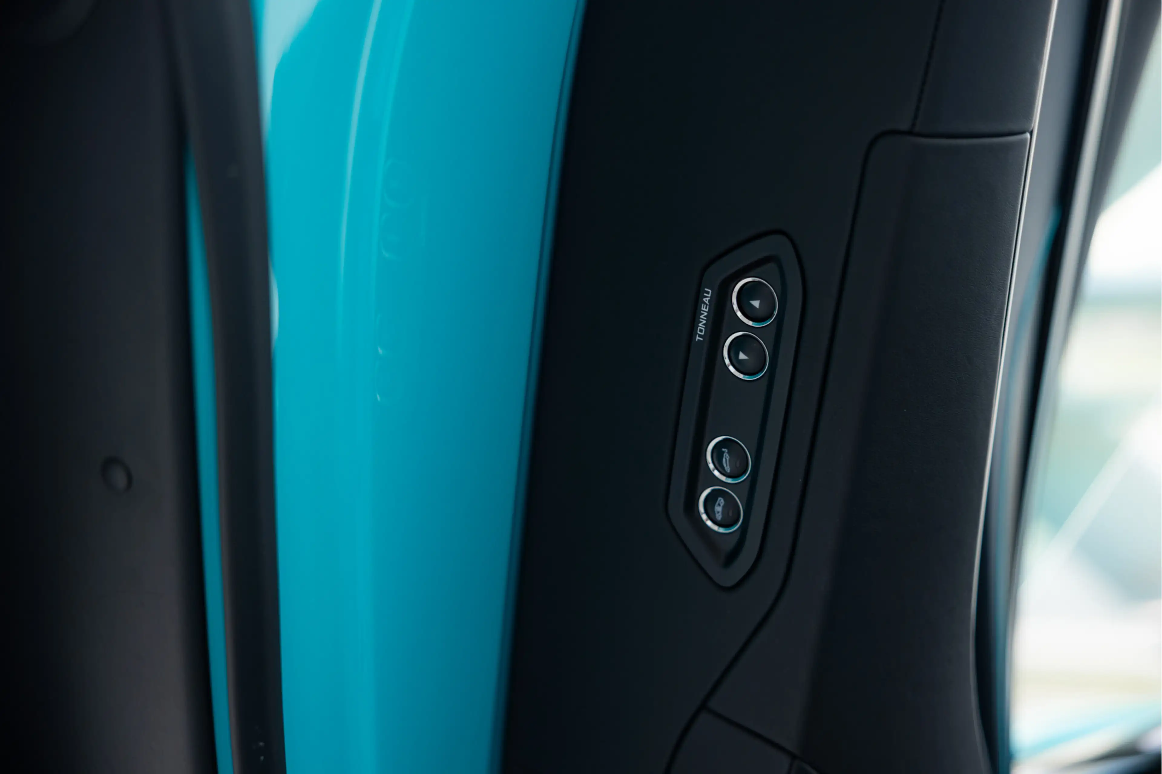 McLaren Artura Spider 3.0 V6 Plug-in | MSO | Black Pack | — photo 9