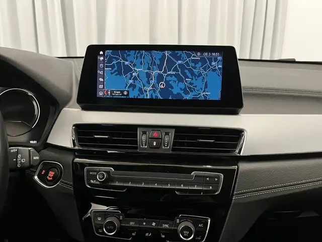 BMW X2 view 12