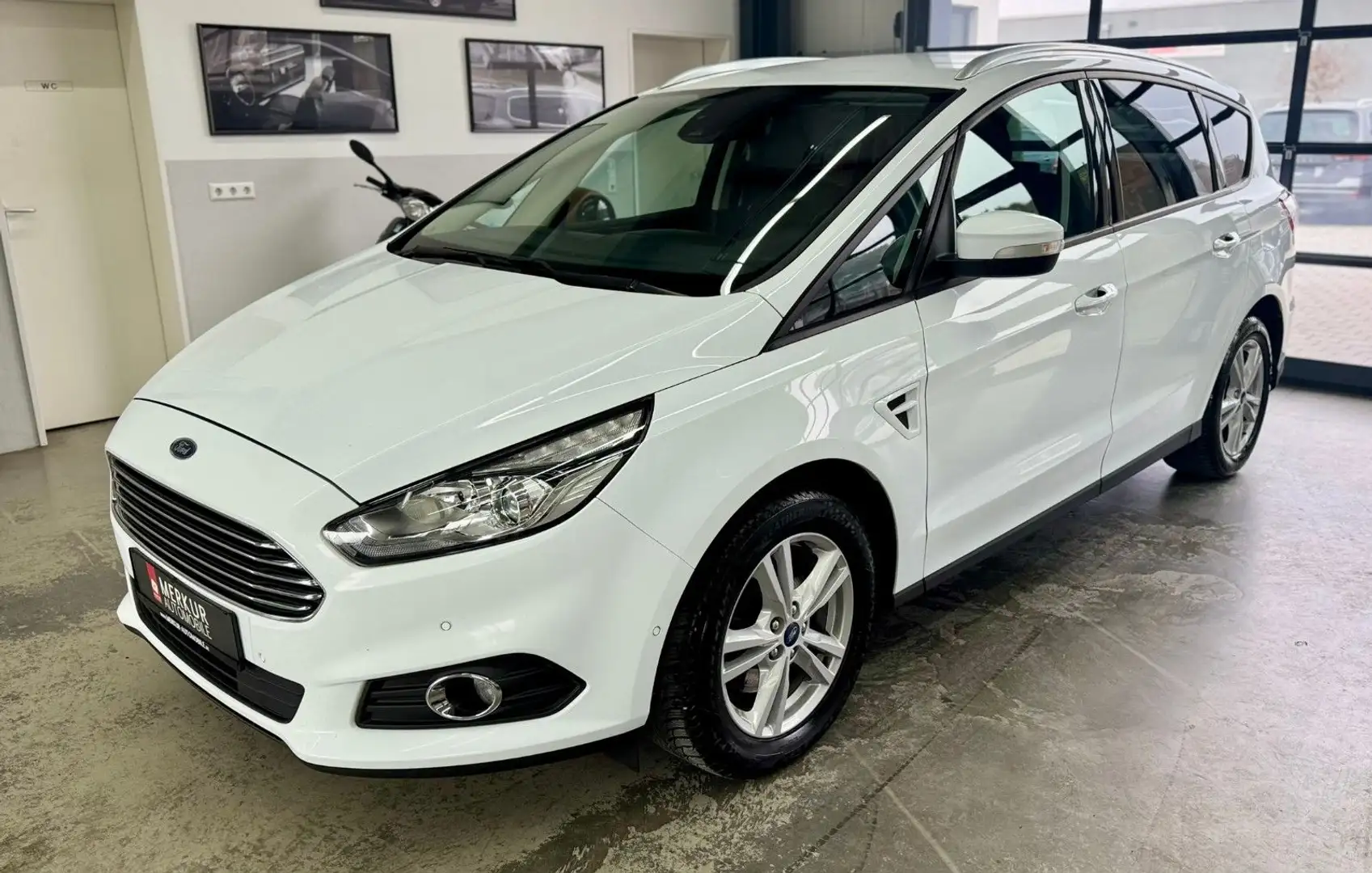 Ford S-Max 1.5 Business Edition 7 Sitze+Navi+AHK+Kam. Weiß - 1