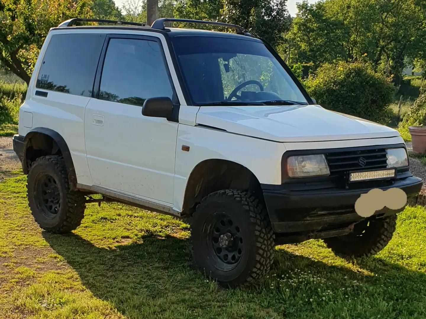 Suzuki Vitara Sidekik Alb - 2
