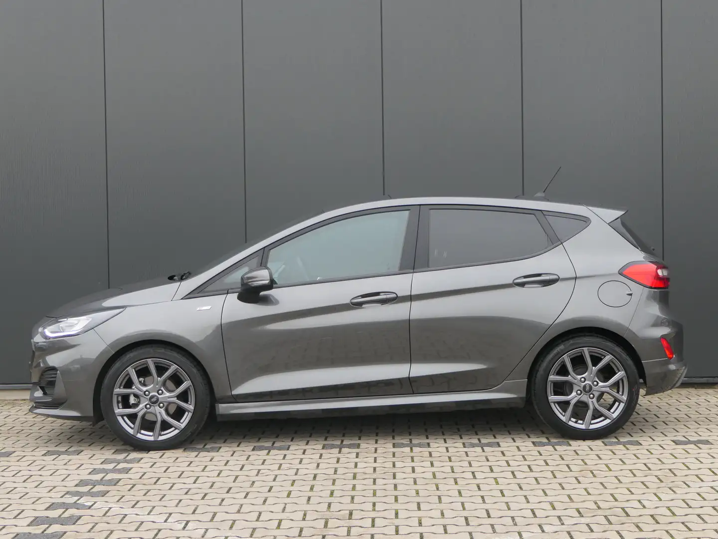 Ford Fiesta 1.0 EcoBoost Hybrid ST-Line | Keyless | LED | CarP Grijs - 2