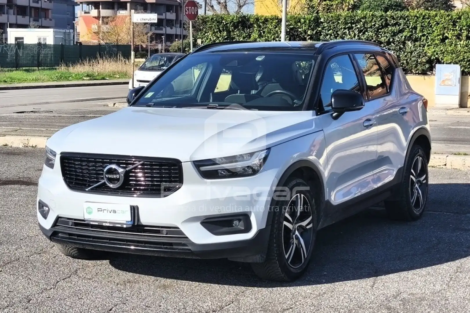 Volvo XC40 XC40 D3 Geartronic R-design Silber - 1