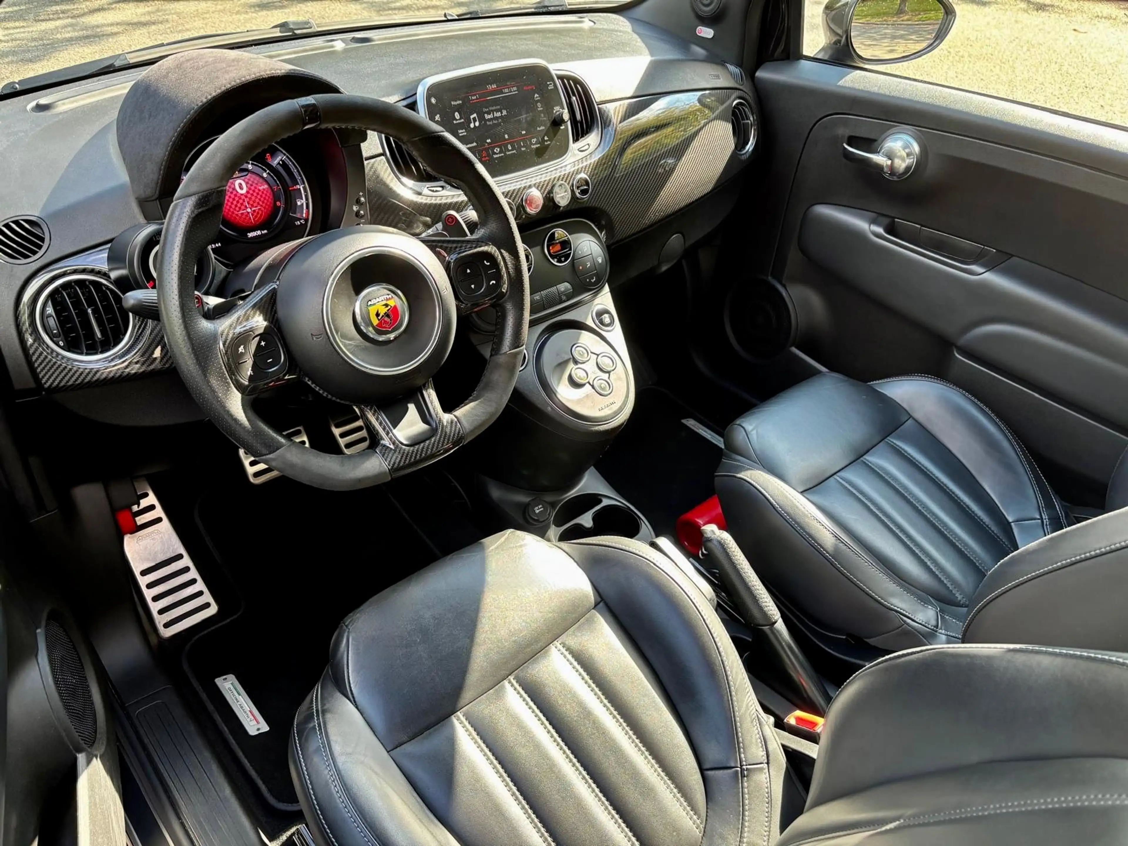 Abarth 595 *Carbone / Pano / Led / Apple CarPlay / 36900KM * — photo 12