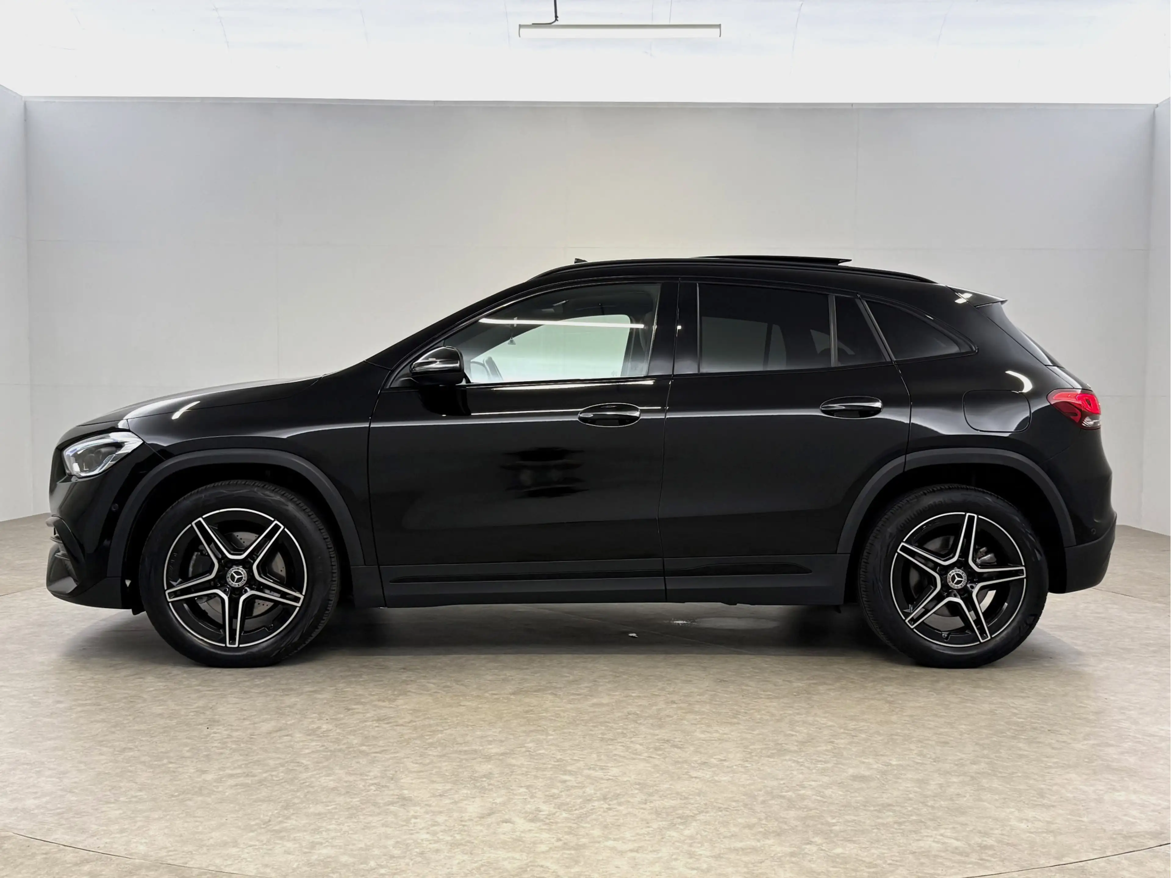 Mercedes-Benz GLA 250 e AMG Limited | Pano | Sfeer | Virtual | Camera | — photo 11