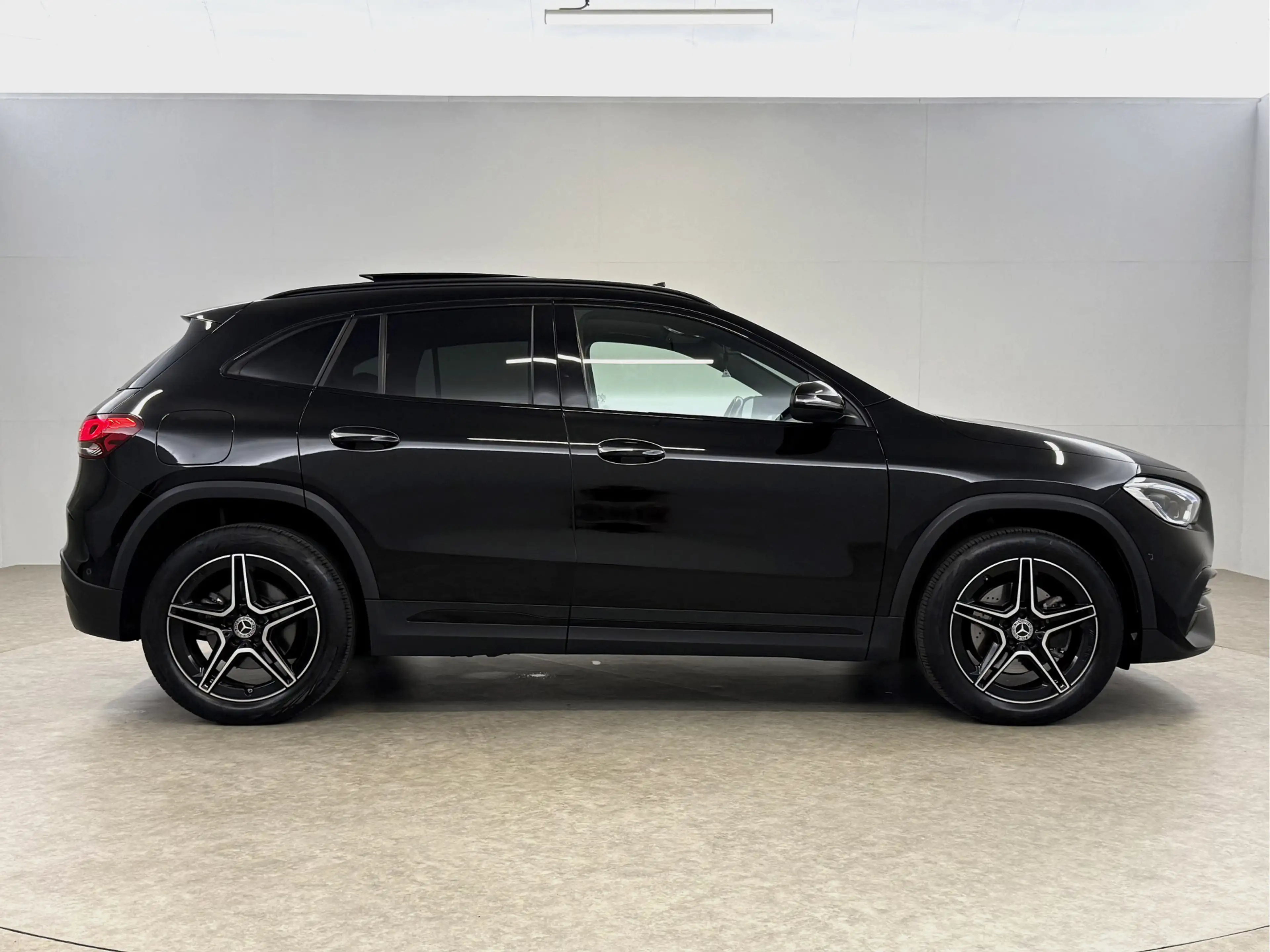Mercedes-Benz GLA 250 e AMG Limited | Pano | Sfeer | Virtual | Camera | — photo 10