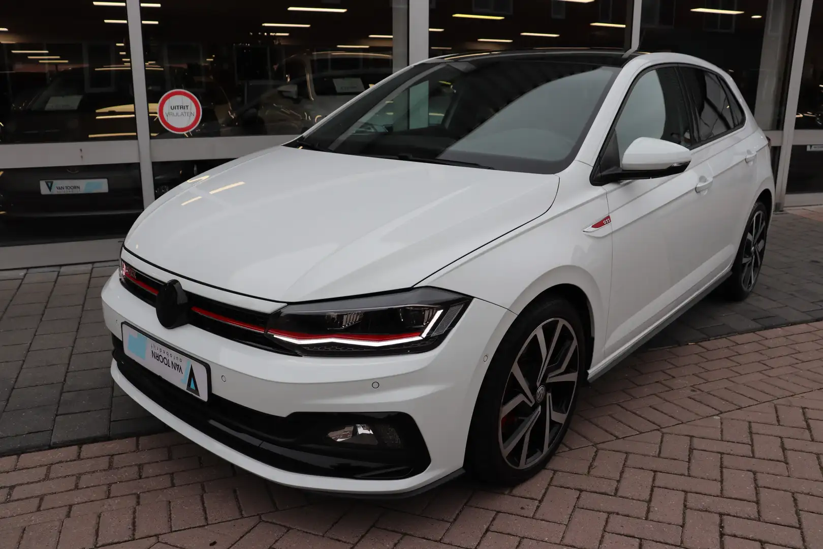Volkswagen Polo GTI 2.0 TSI DSG. Panoramadak, Milltek uitlaat. Blanc - 2