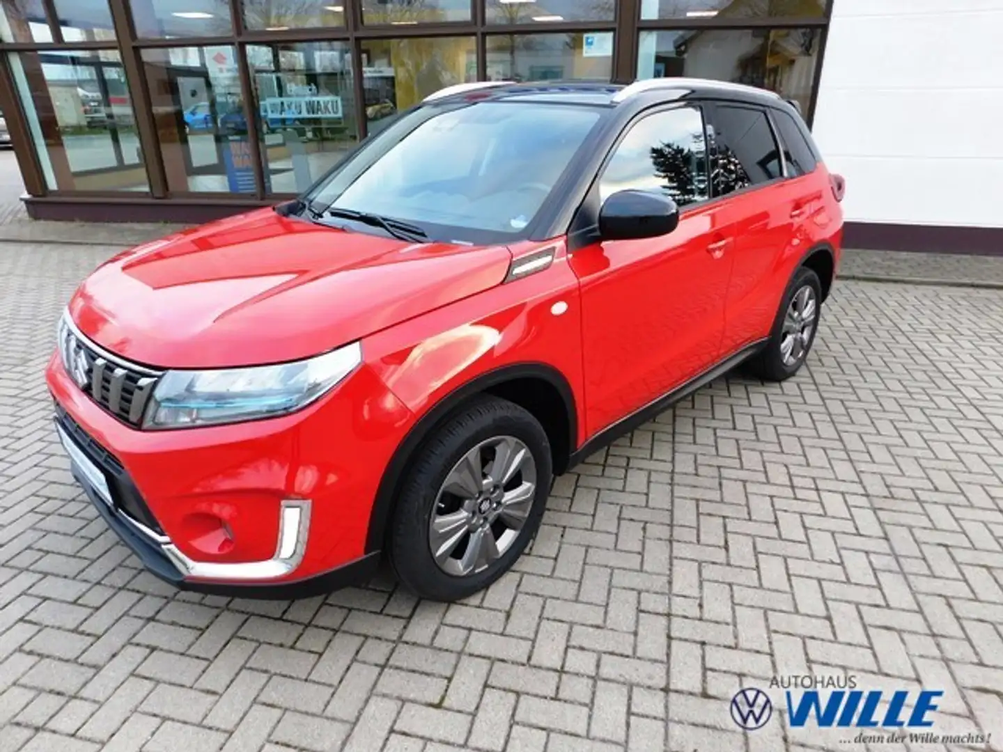 Suzuki Vitara 1.4 Boosterjet 5D 6M/T Comfort Hybrid Klima Zwart - 1