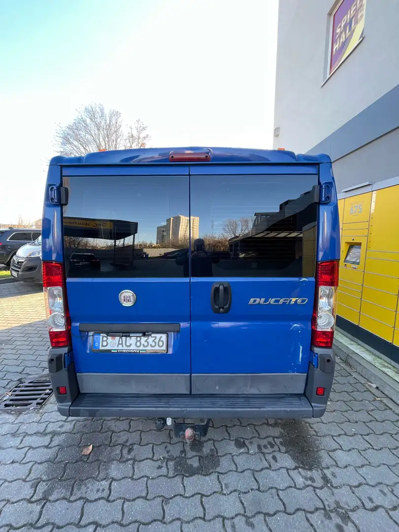 Fiat Ducato Multijet 115.      Euro 5.    9 sitzen. Modrá - 2