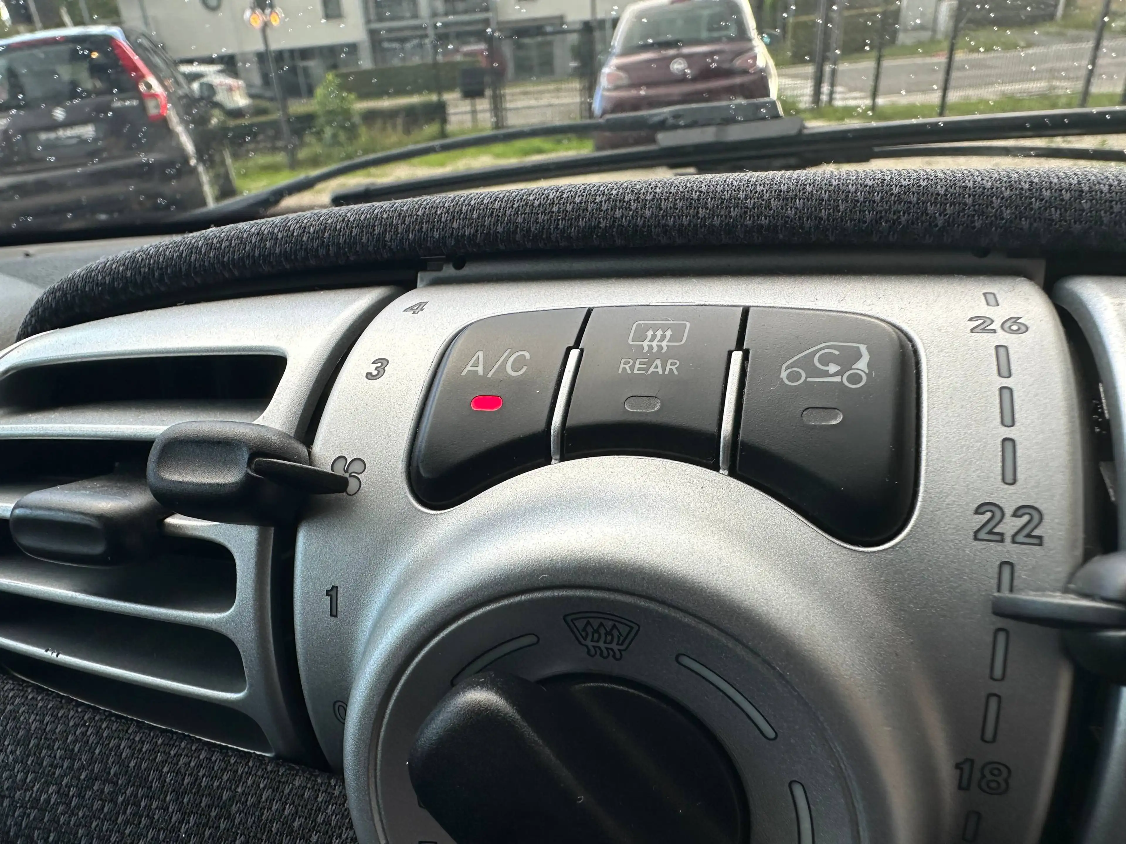 smart forTwo Coupe 1.0i * 36.396 KM !!! - AUTOMATIQUE * — photo 11