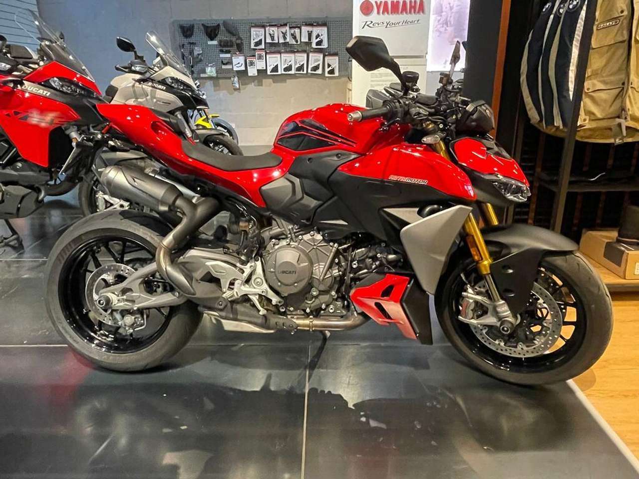 Ducati Streetfighter Streetfighter V2 S 890 my25