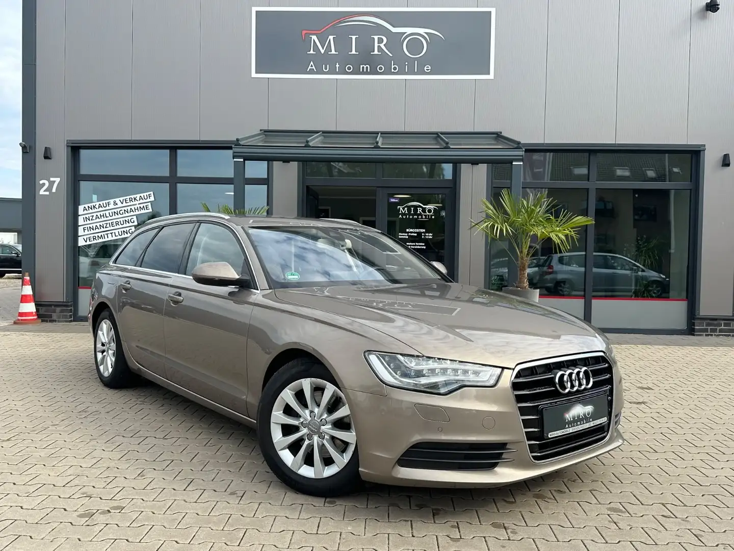 Audi A6 Avant 2.8 FSI / LED/ AHK/ BOSE/ LUFT/ KEYLESS Braun - 2