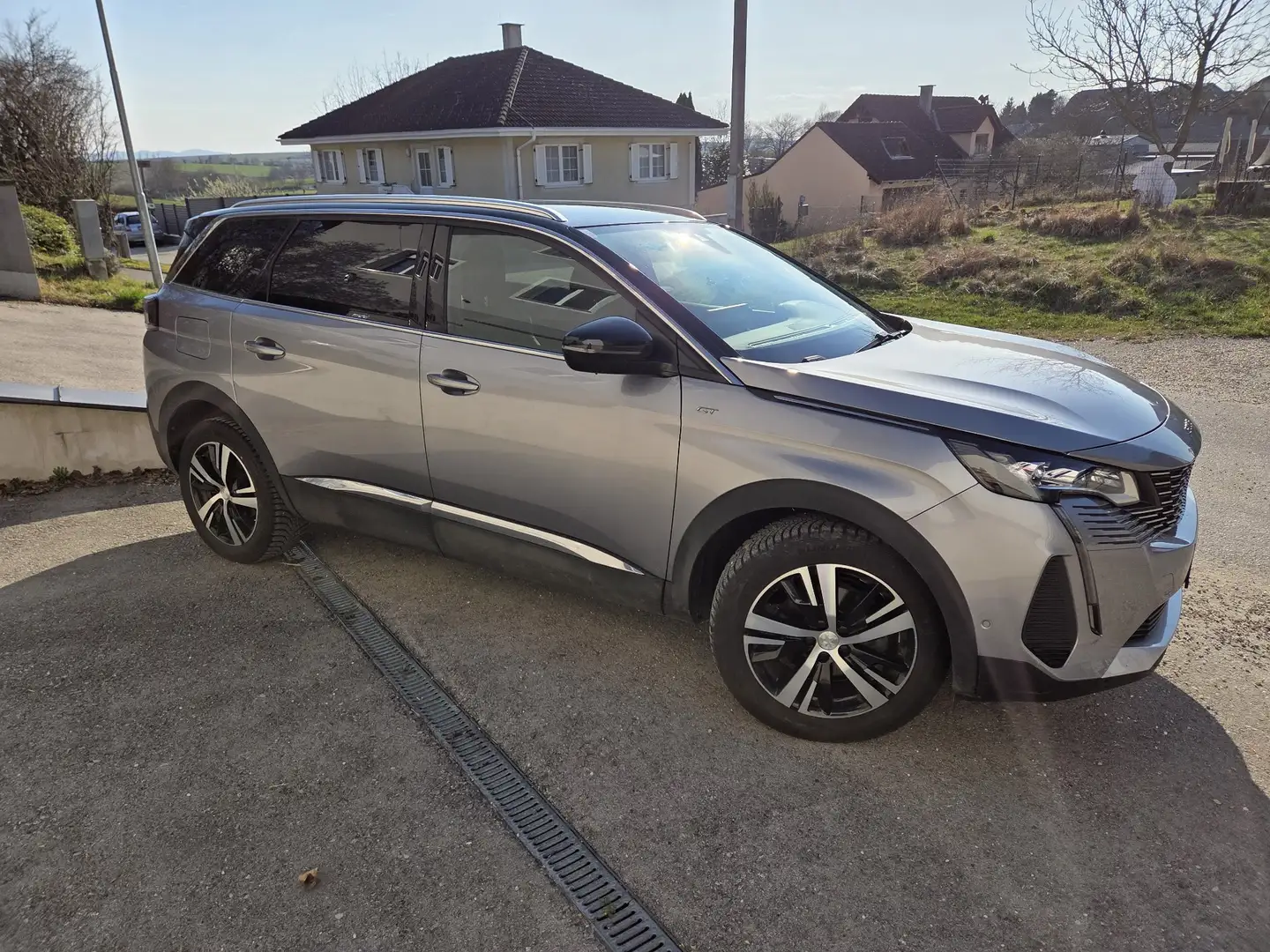 Peugeot 5008 PureTech 130 EAT8 GT Pack - 1