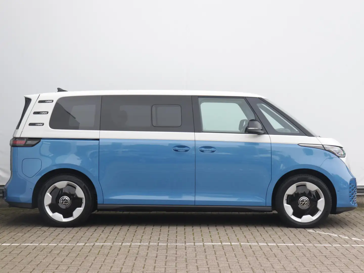 Volkswagen ID. Buzz Pro Bulli 286pk | 6-persoons | Trekhaak | Elektri Blauw - 2