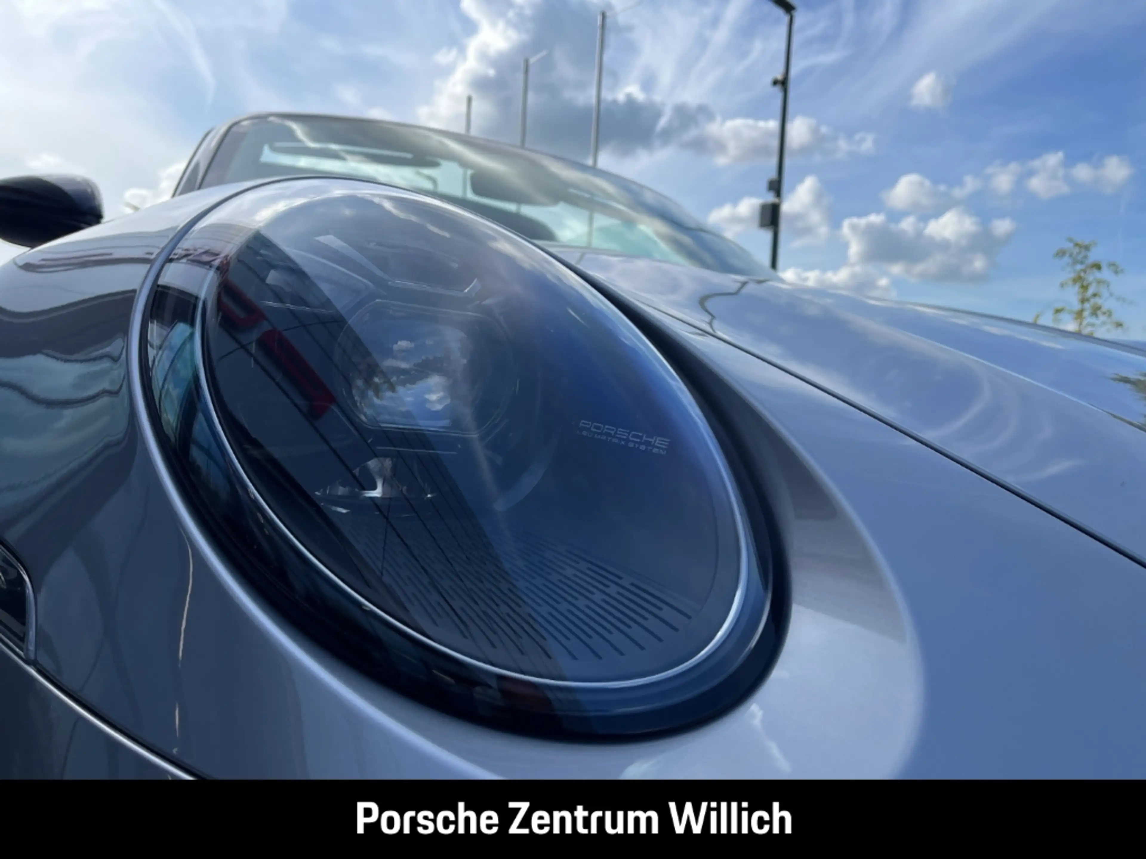 Porsche 992 (911) Targa 4 GTS — photo 9