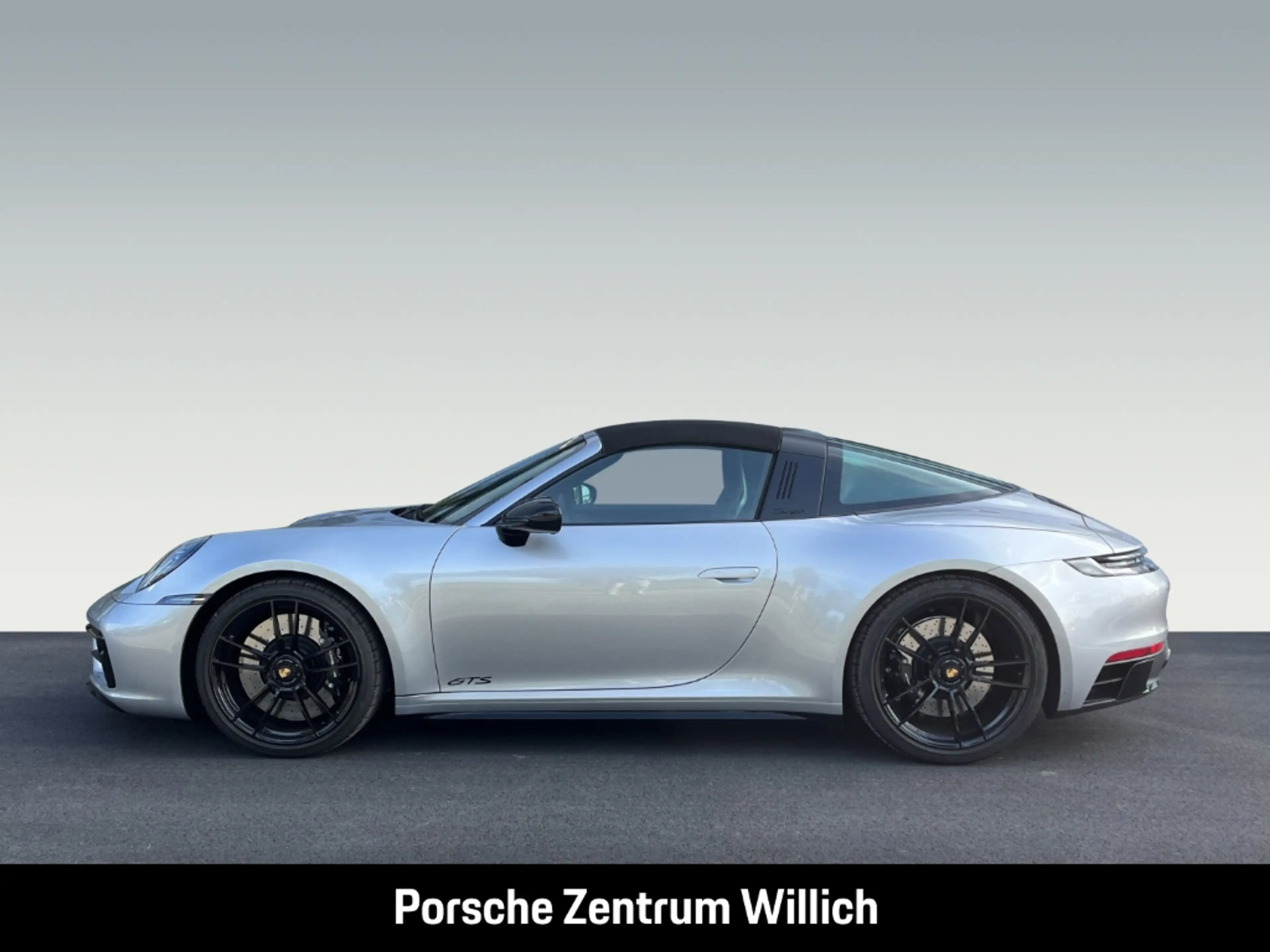 Porsche 992 (911) Targa 4 GTS — photo 2