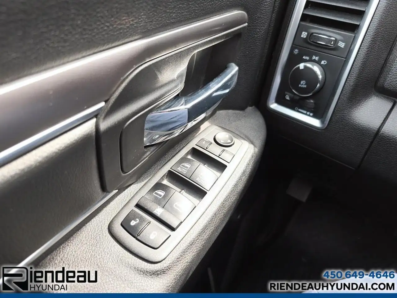 RAM 1500 photo RAM 1500