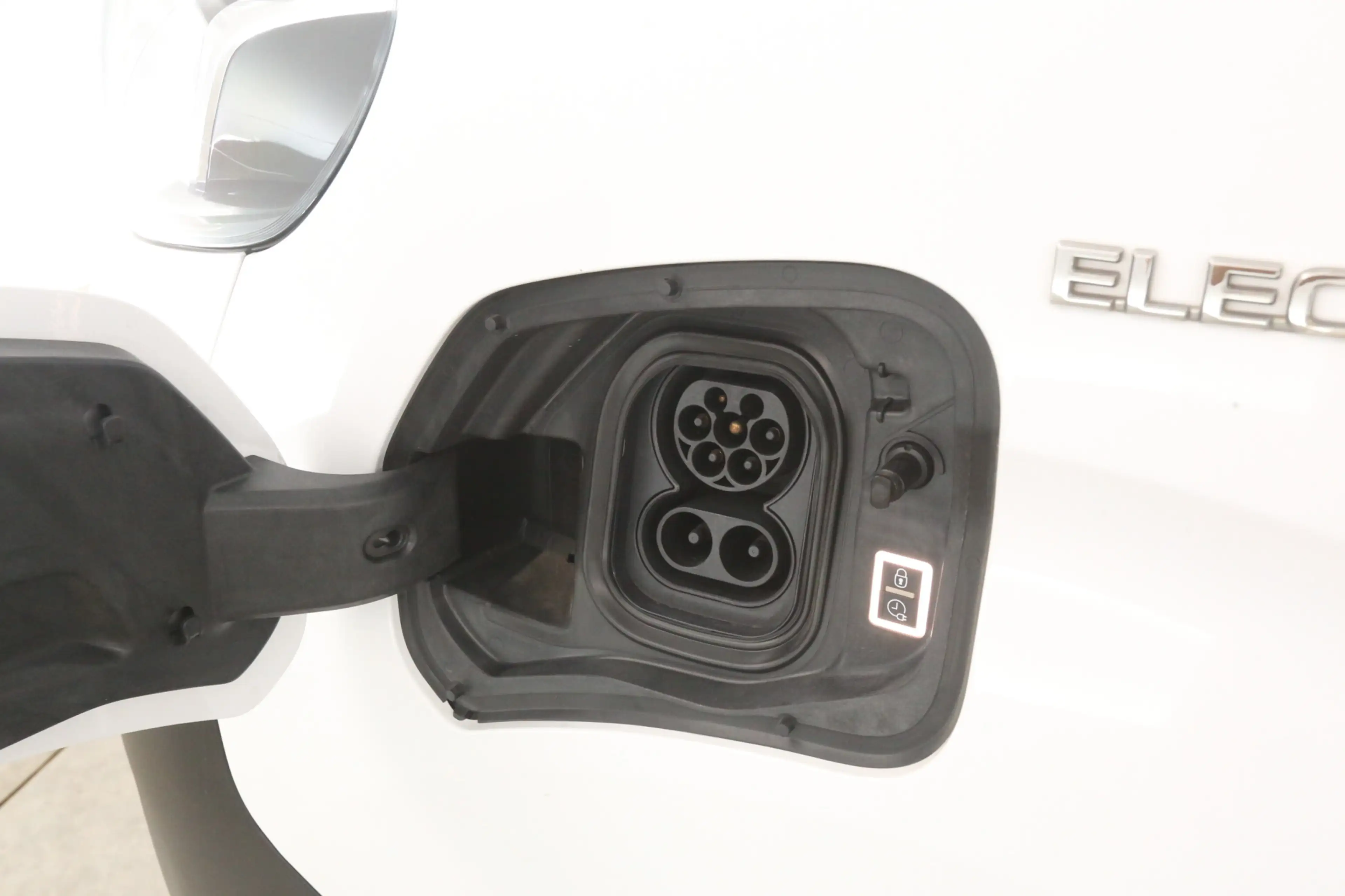 Peugeot e-Expert Toyota ProAce 75 kWh Extra Range L2H1 | Snelladen — photo 7