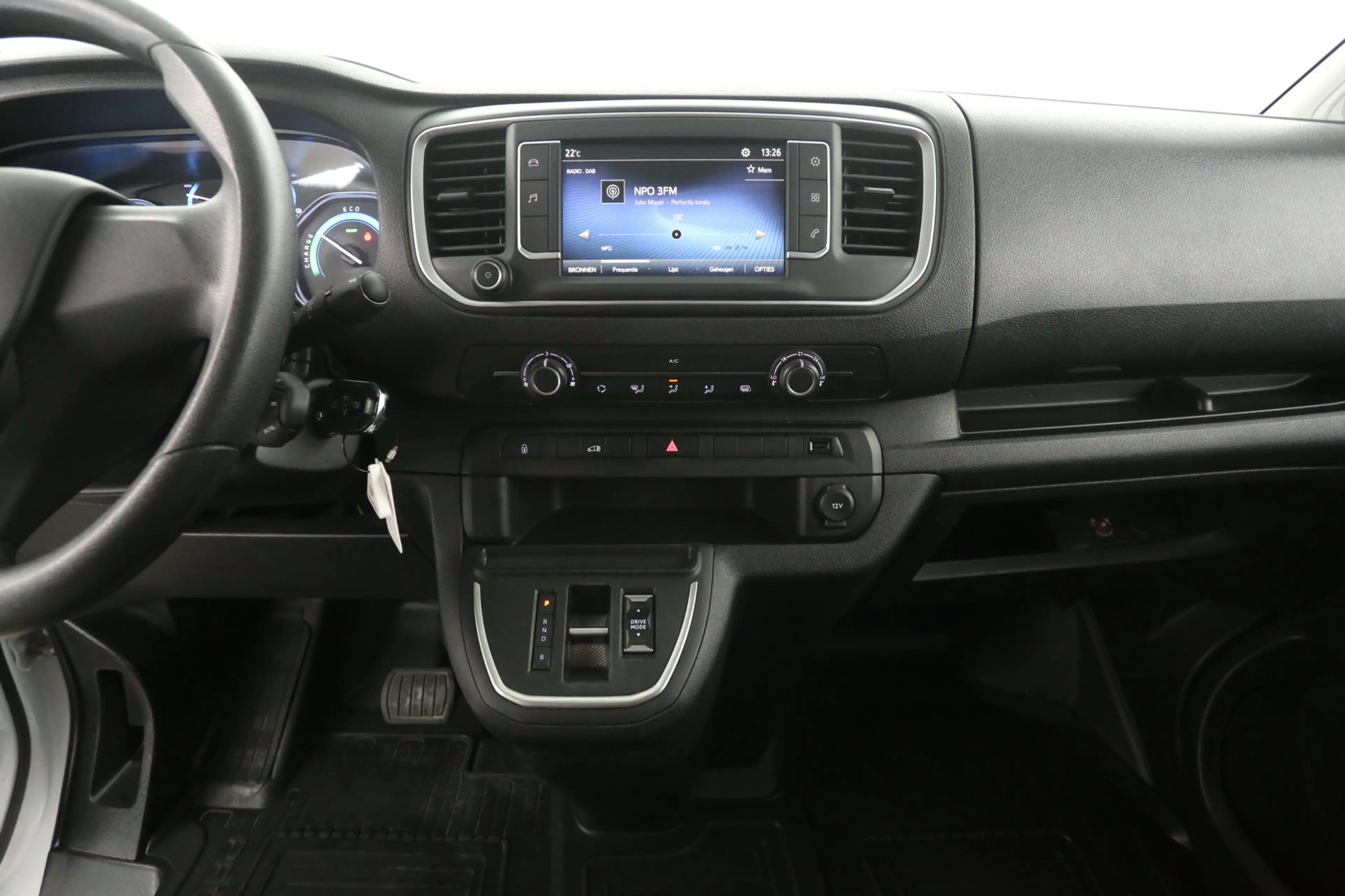 Peugeot e-Expert Toyota ProAce 75 kWh Extra Range L2H1 | Snelladen — photo 13