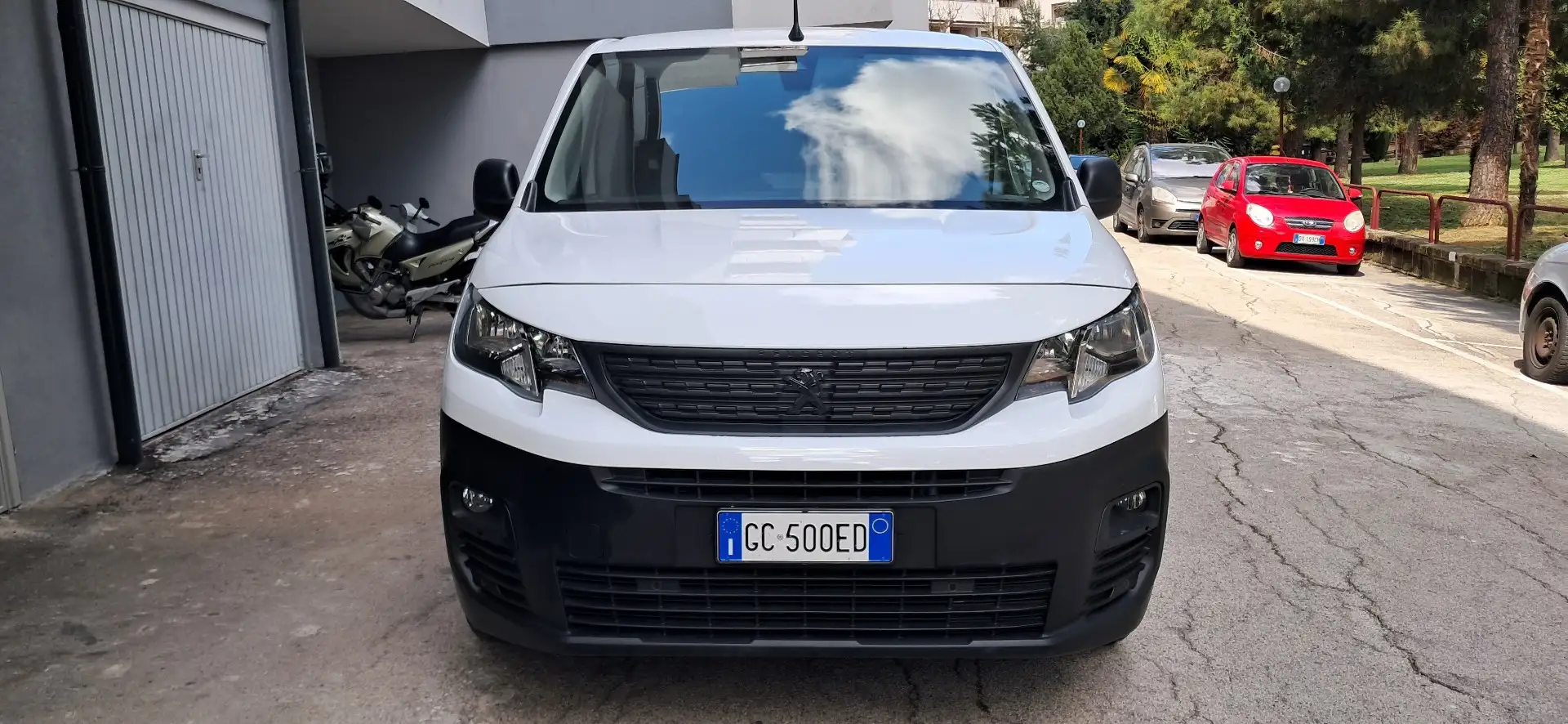 Peugeot Rifter Partner XL 1.5 bluehdi s&s 130cv eat8 Bianco - 2