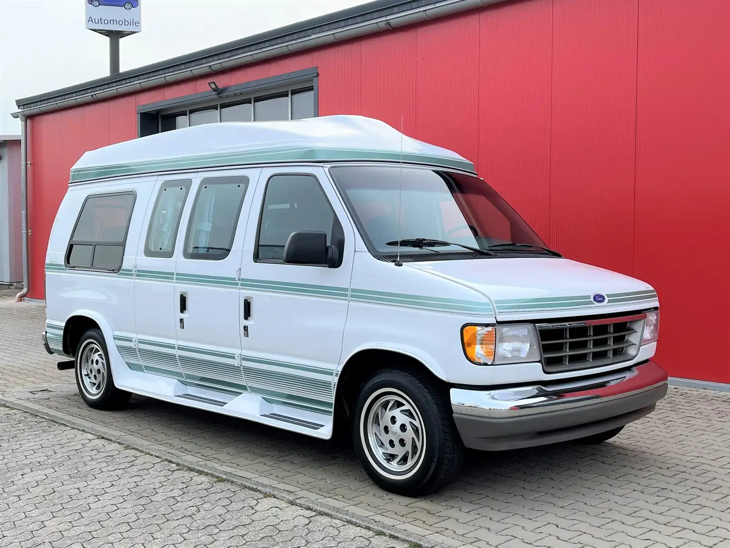 Ford Econoline E-150 Van, org. 64300 km, wie neu, 2.Hand,Garantie Biały - 1