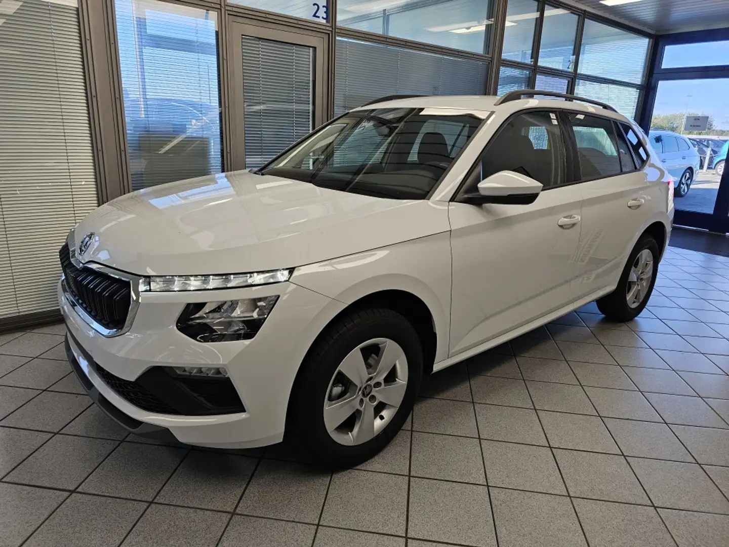 Skoda Kamiq Selection AHK,Climatr,Sitzhzg,LED,Kamera White - 2