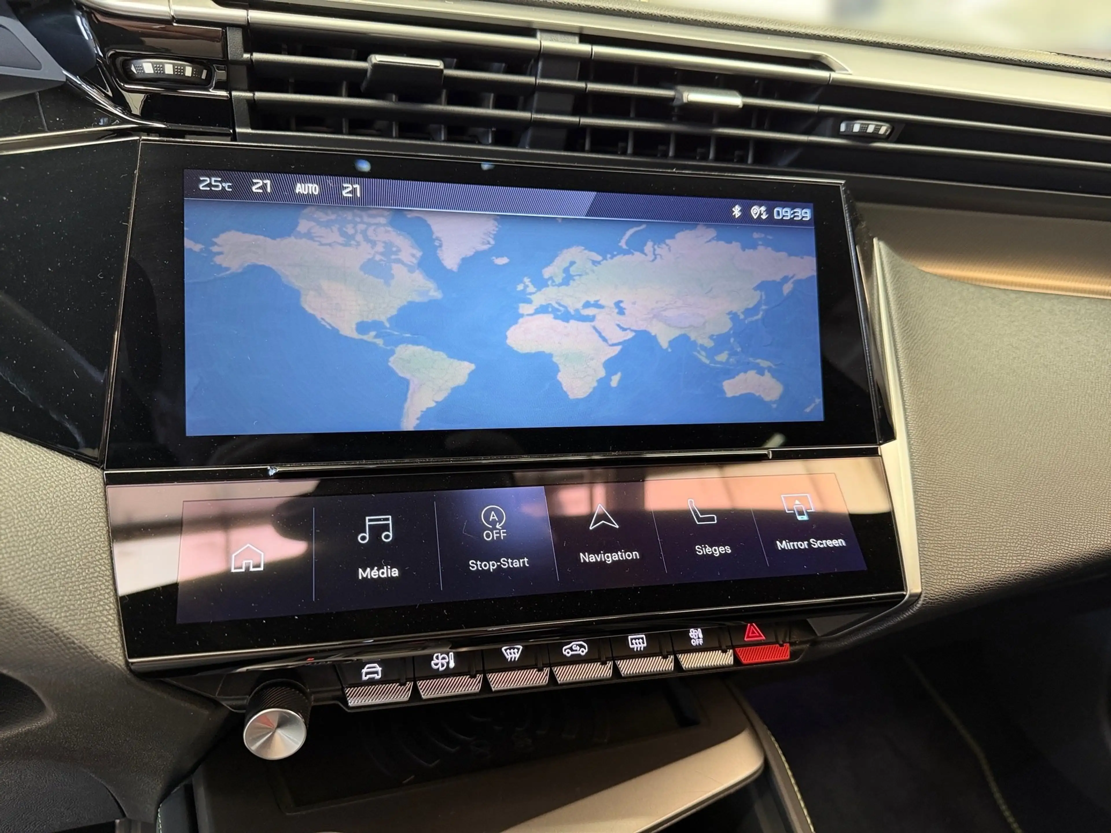 Peugeot 408 PureTech 130 EAT8 GT ACC KeyLess LED Navi PDC — photo 6