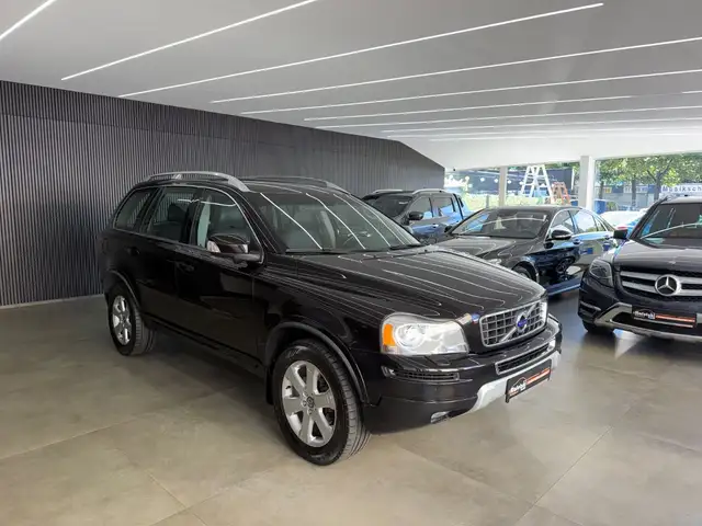 Volvo XC90 2.4 D5 Momentum Bi-Xenon*7.Sitze*Totwink