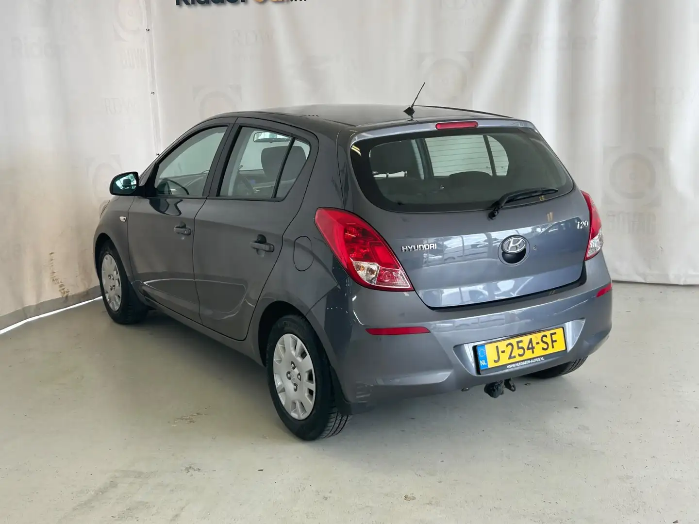 Hyundai i20 1.4i i-Catcher|1E EIG in NL|AUTOMAAT|AIRCO|APK 12- Grijs - 2