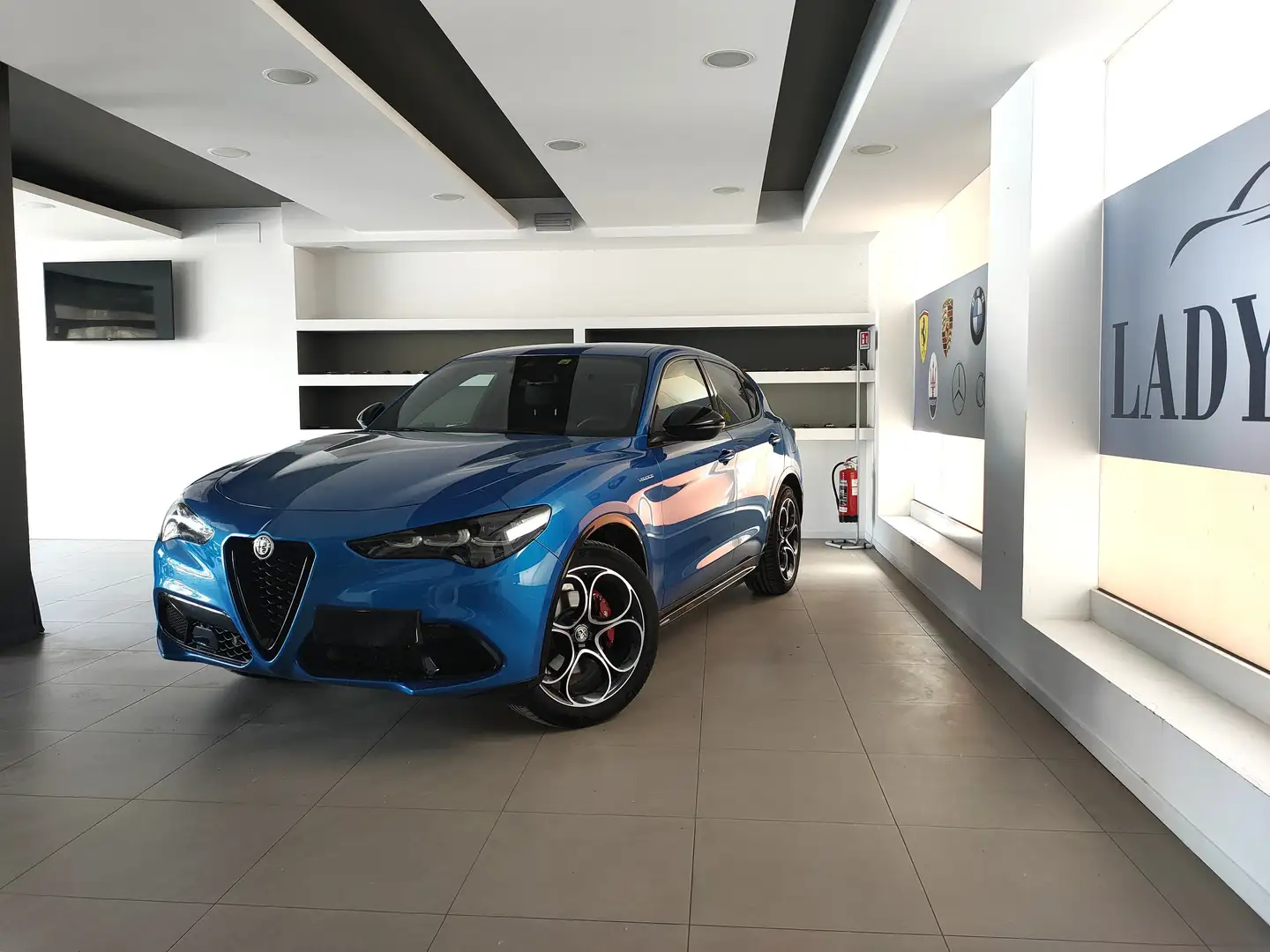 Alfa Romeo Stelvio Stelvio 2023 2.2 t Veloce Q4 210cv Blu/Azzurro - 2