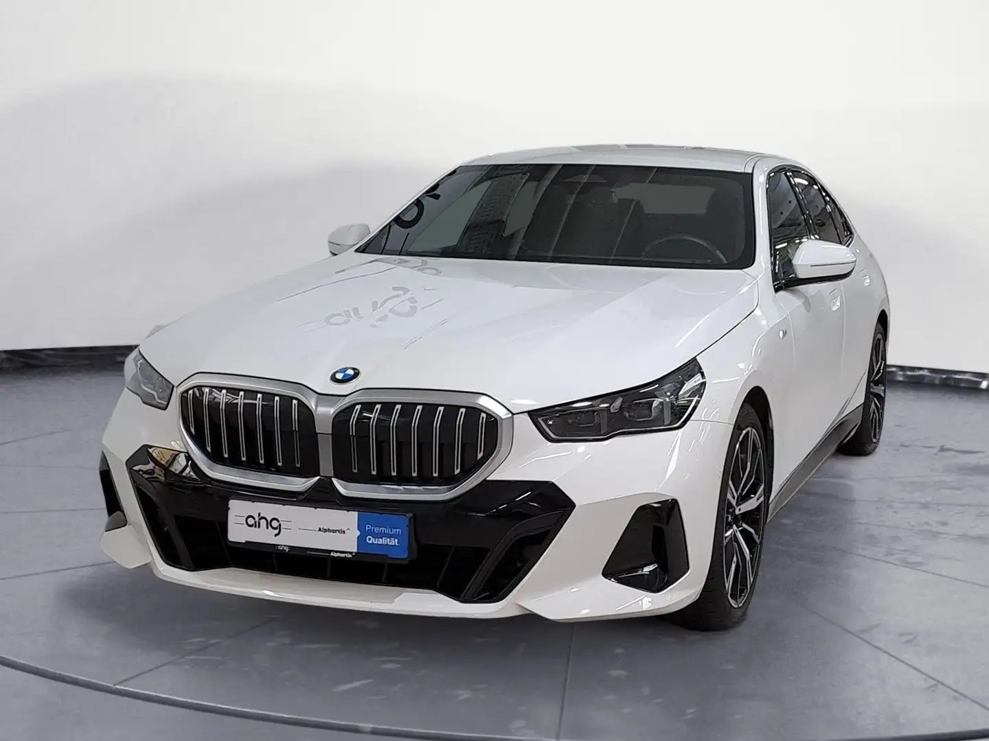 BMW 520 d xDrive M Sportpaket Klimaaut. AHK Weiß - 2