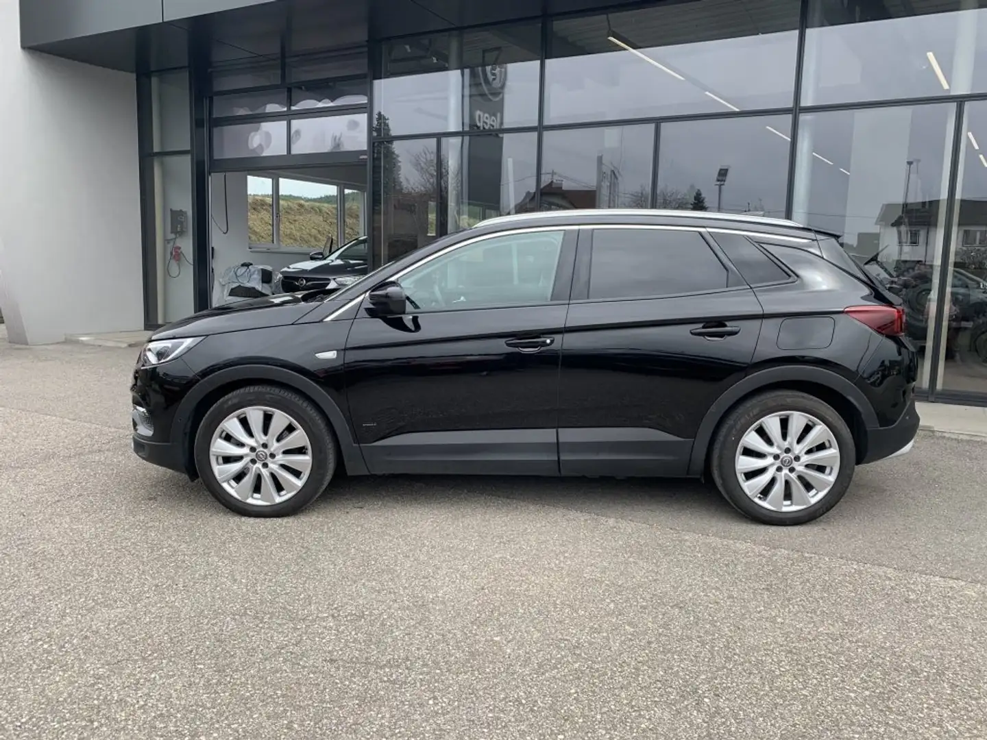 Opel Grandland X PHEV Innov. 1.6 AWD Negro - 2