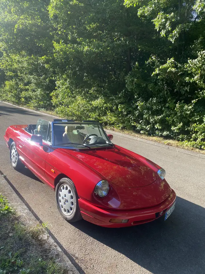Alfa Romeo Spider 2.0, foto 1