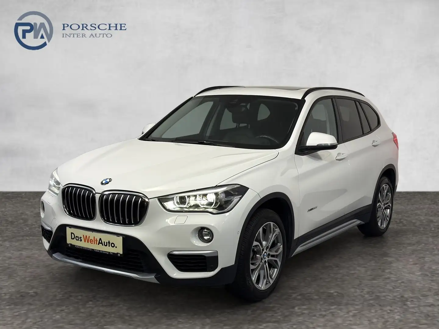 BMW X1 xDrive20i xLine Aut. Weiß - 1