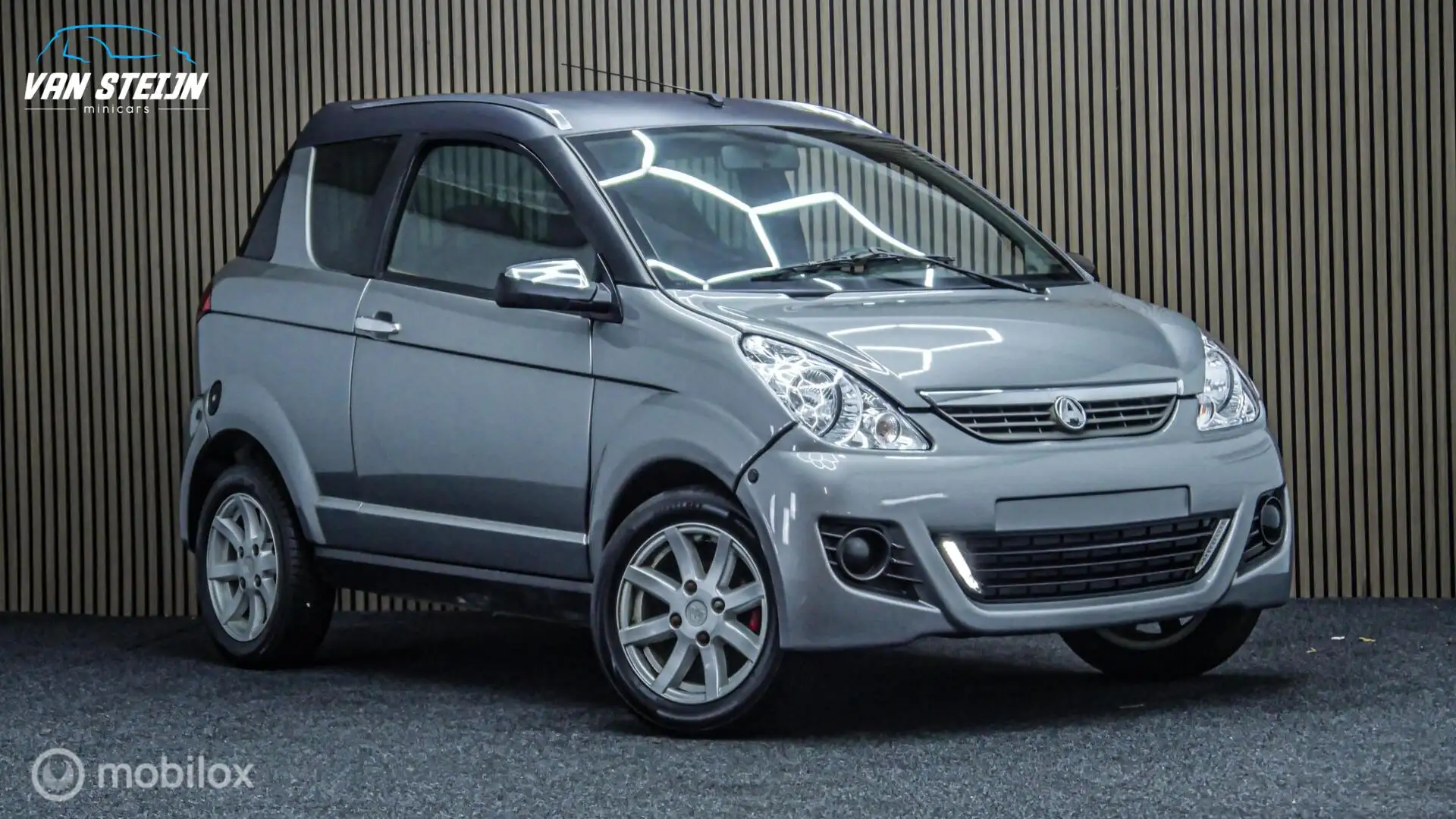 Aixam Crossline Brommobiel Premium | Top Conditie | 17dkm Grijs - 1