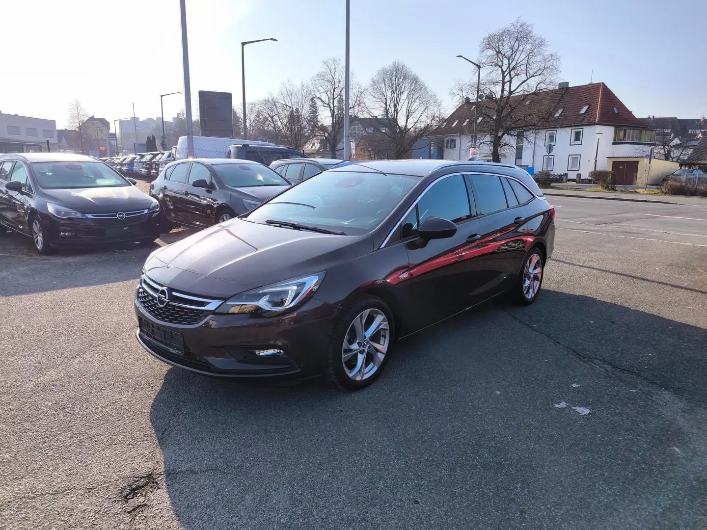 Opel Astra Innovation Start/Stop Klimaauto BComp Brun - 1