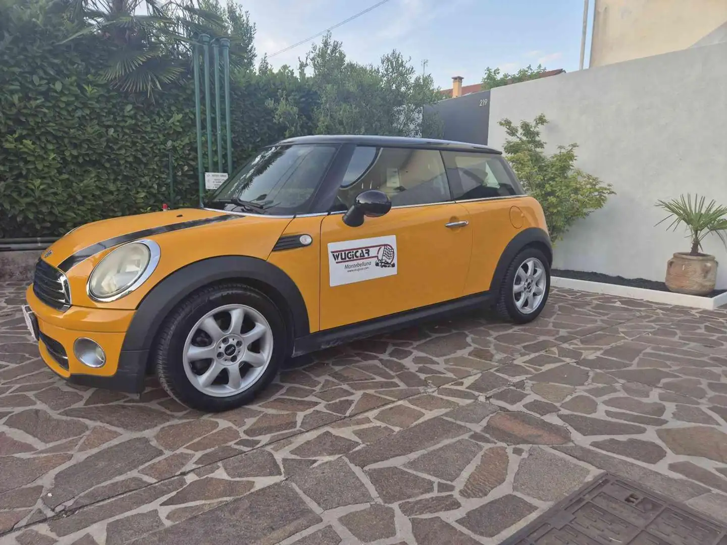 MINI Cooper D 1.6 16V Cooper D *guida neo patentati Orange - 2