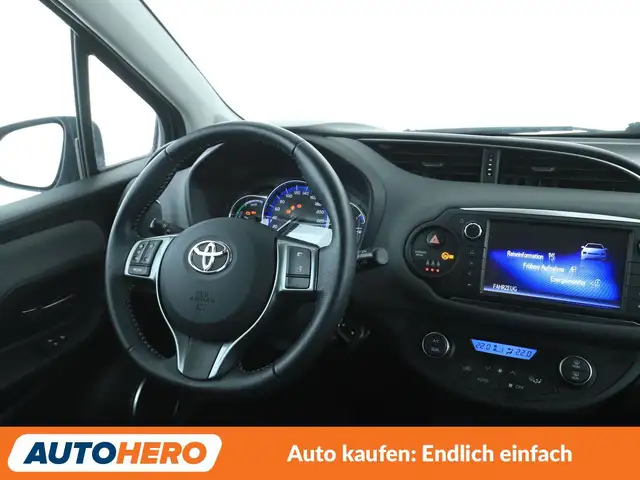 Toyota Yaris view 13