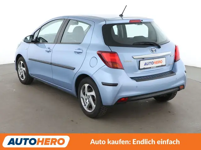 Toyota Yaris view 4