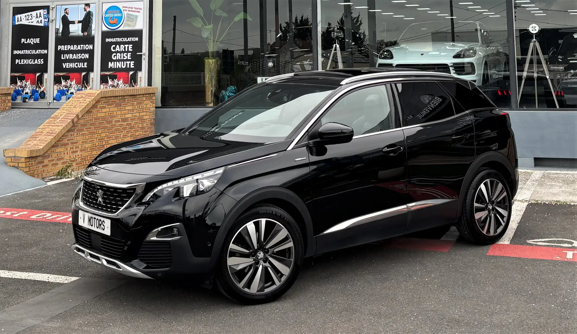 Peugeot 3008 HDi 130 GT Line EAT8 Panorama NEW Design' 1er Main Schwarz - 1