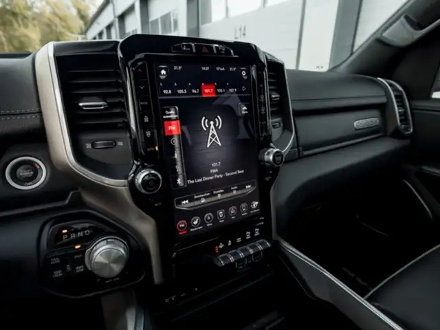 RAM 1500 Ram 1500 Laramie Quad Cab 6'4''-Bed 4x4 Ansicht 43