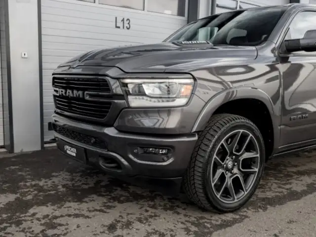 RAM 1500 Ram 1500 Laramie Quad Cab 6'4''-Bed 4x4 Ansicht 7