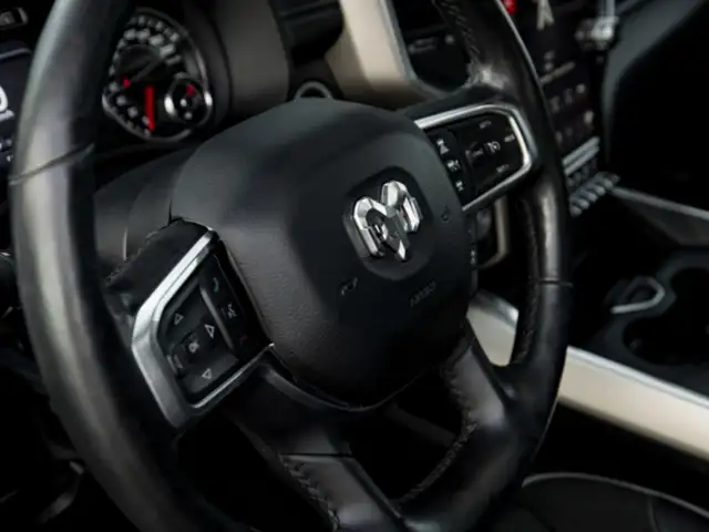 RAM 1500 Ram 1500 Laramie Quad Cab 6'4''-Bed 4x4 Ansicht 27