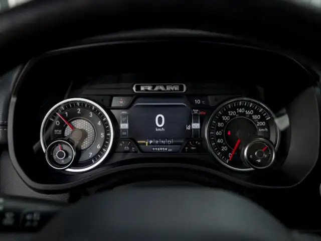 RAM 1500 Ram 1500 Laramie Quad Cab 6'4''-Bed 4x4 Ansicht 30